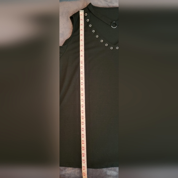 Top - Picture 5 of 5